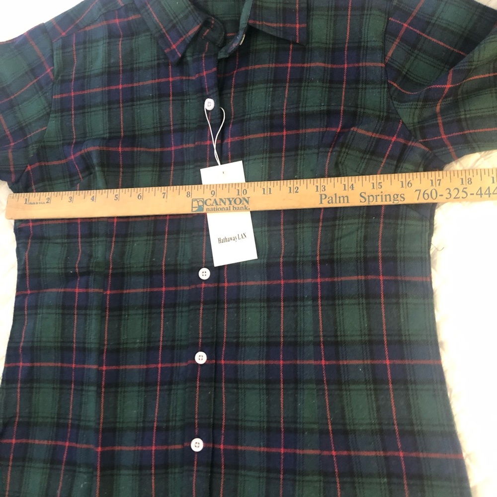 NWT Classic preppy Flannel button down shirt - Picture 4 of 8